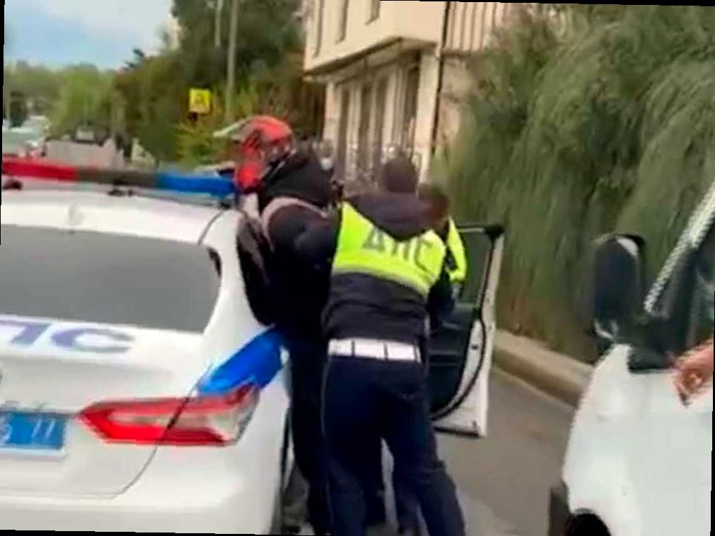 В Сириусе мотоциклист устроил гонку с полицией