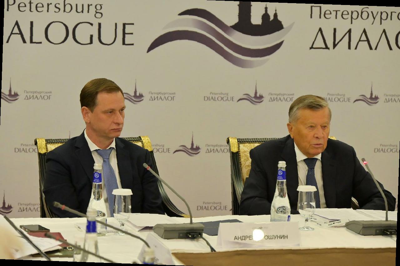 «Депутат ЗСК Виктор Тепляков участвовал в форуме «Петербургский диалог»»