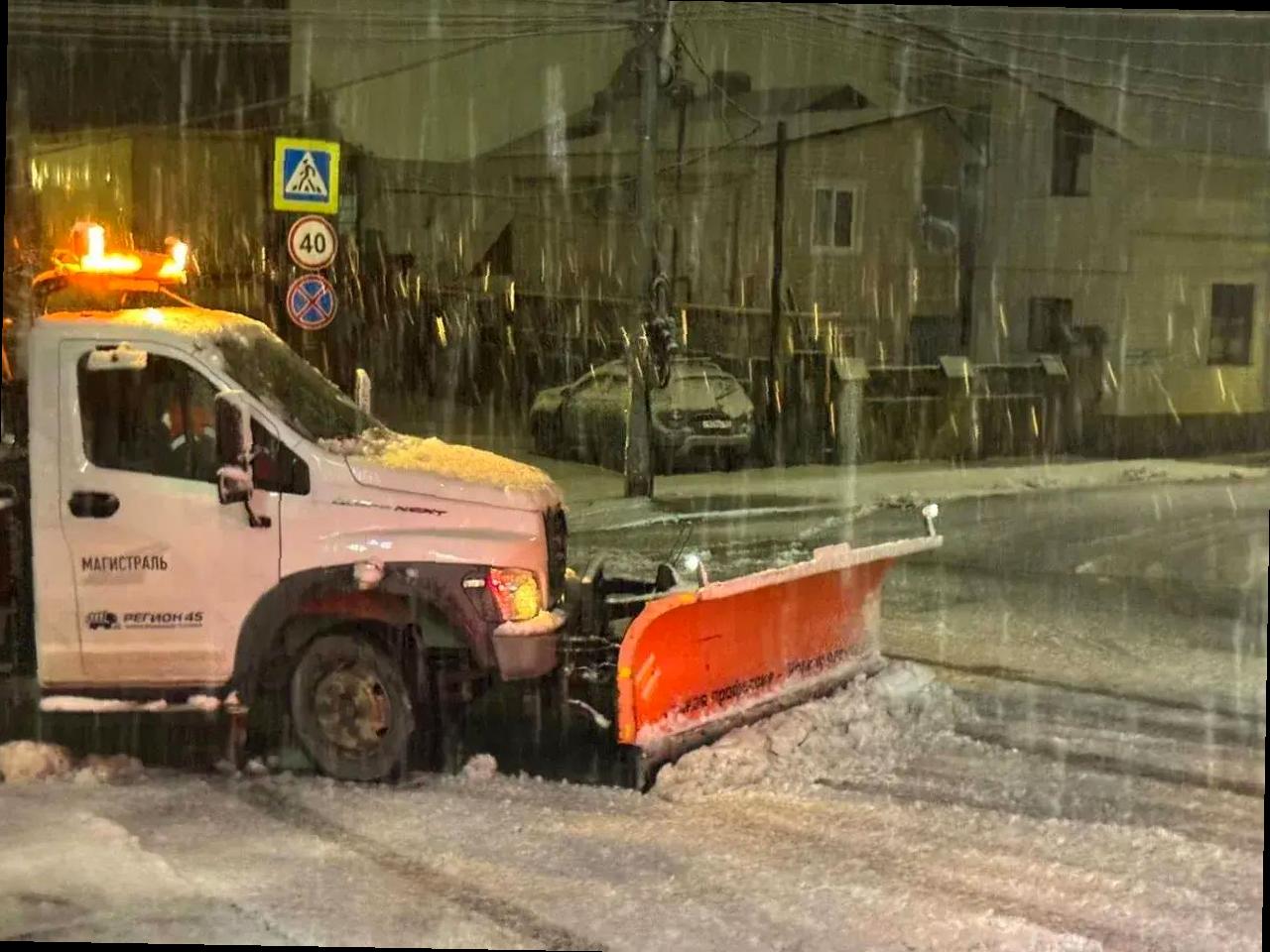 Первый снег покрыл Красную Поляну