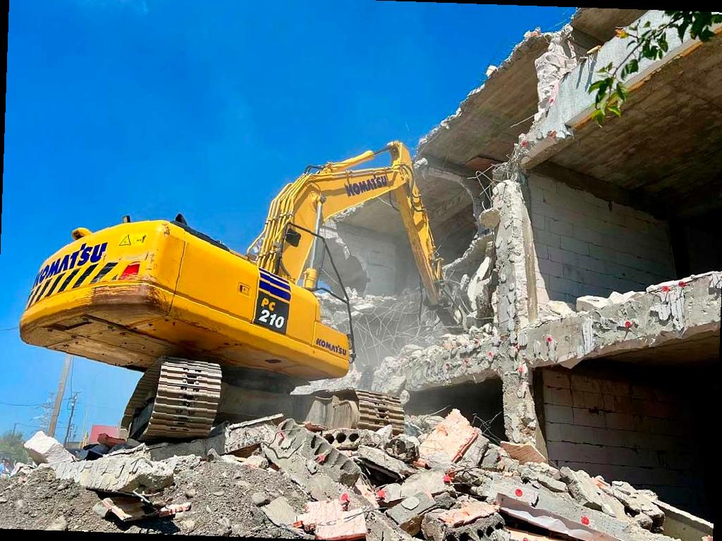 Более 130 самостроев снесли за год в Сочи, 8 объектов на очереди