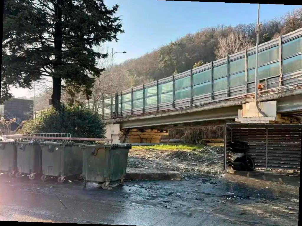 Прокуратура в Сочи контролирует ситуацию с вывозом мусора