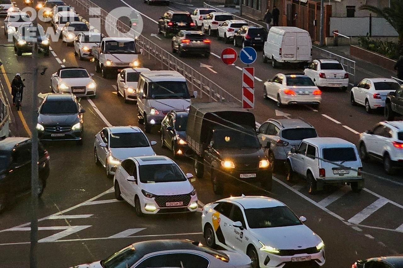 Перекрытие дороги в Сочи из-за чемпионата по горным гонкам