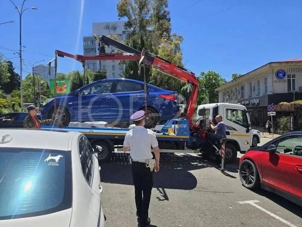 Штрафы для водителей, паркующихся у электрозараядных станций в Сочи